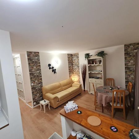 Appartamento Deux Pieces Terrasse Moret-sur-Loing Esterno foto